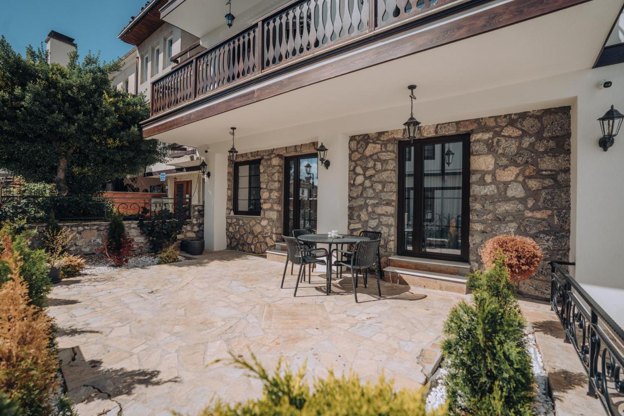 Villa Pupin Saraiste Ohrid Buitenkant foto